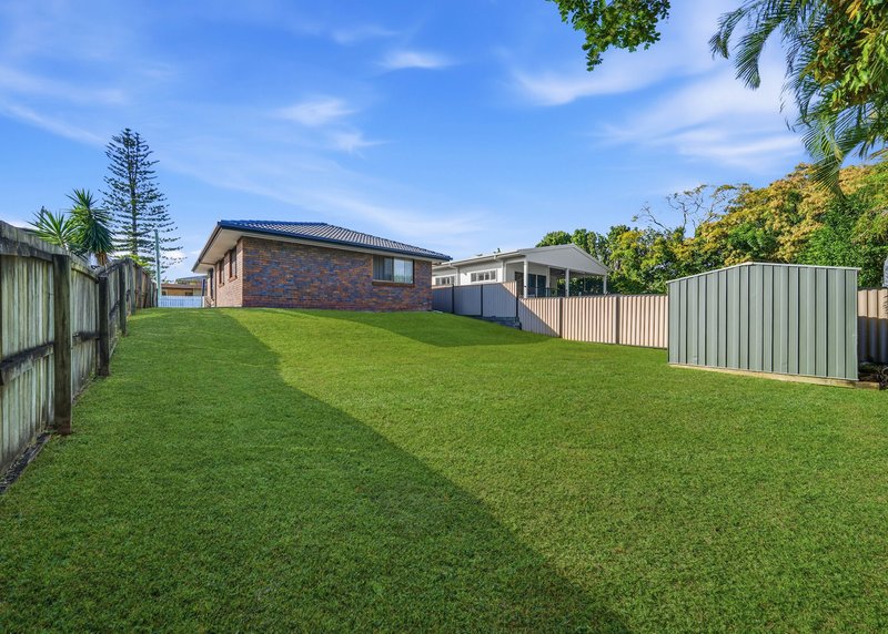 Photo - 18 Medika Street, Runaway Bay QLD 4216 - Image 17