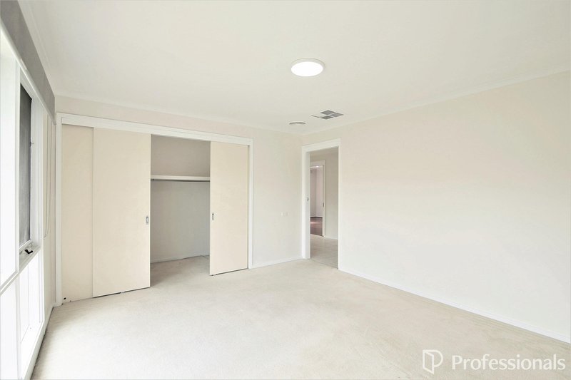 Photo - 18 Melanie Close, Keysborough VIC 3173 - Image 9