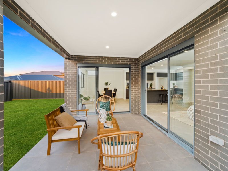 Photo - 18 Mellish Street, Marsden Park NSW 2765 - Image 12