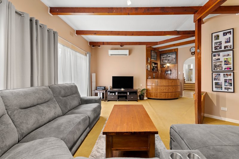 Photo - 18 Melrose Avenue, Macleod VIC 3085 - Image 5