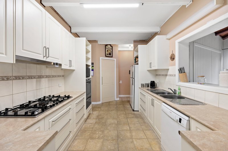 Photo - 18 Melrose Avenue, Macleod VIC 3085 - Image 6