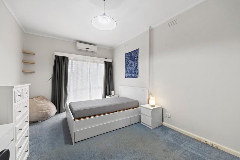 Photo - 18 Melrose Avenue, Macleod VIC 3085 - Image 10