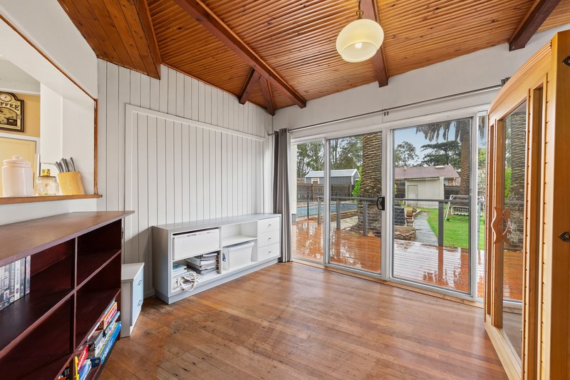Photo - 18 Melrose Avenue, Macleod VIC 3085 - Image 13
