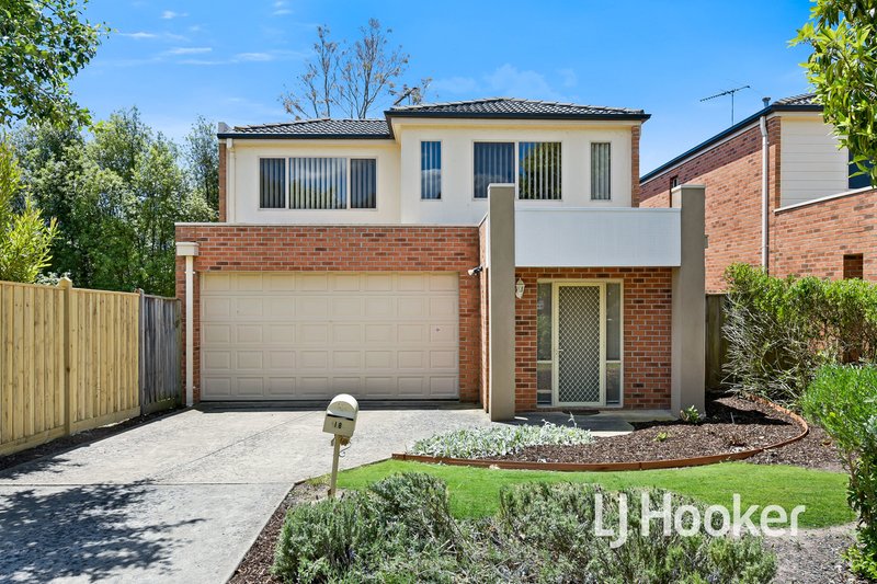 18 Melzak Way, Berwick VIC 3806