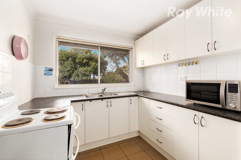 Photo - 18 Memorial Avenue, Epping VIC 3076 - Image 2