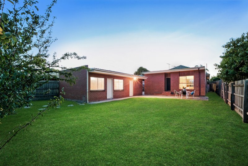 Photo - 18 Mendip Road, Reservoir VIC 3073 - Image 17