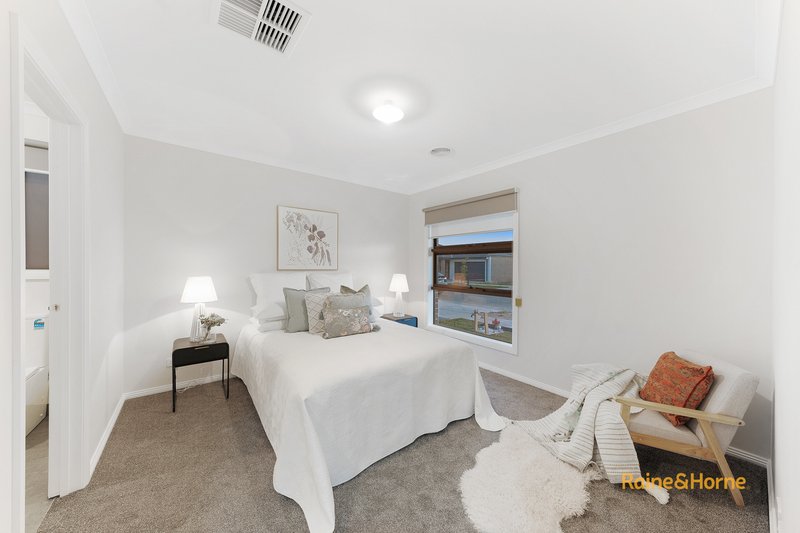 Photo - 18 Messmate Street, Officer VIC 3809 - Image 2