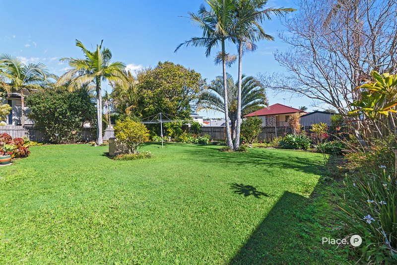 Photo - 18 Meyrick Street, Cannon Hill QLD 4170 - Image 4