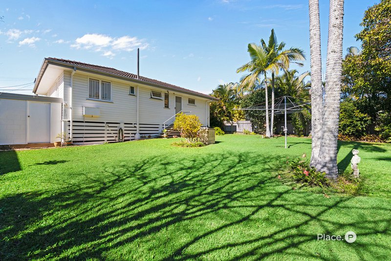 Photo - 18 Meyrick Street, Cannon Hill QLD 4170 - Image 5