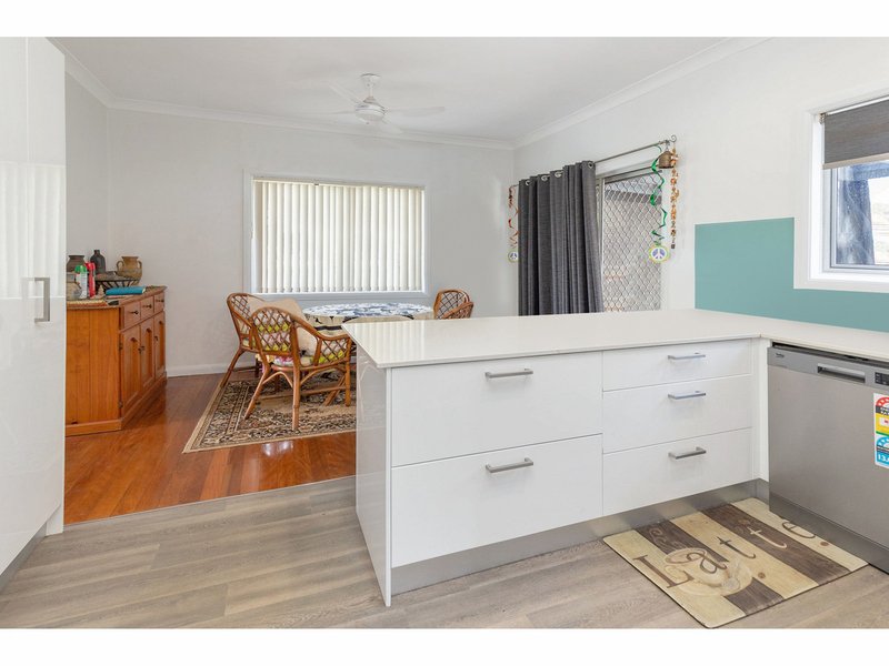 Photo - 18 Middle Street, Forster NSW 2428 - Image 3