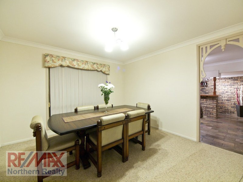 Photo - 18 Milford Court, Eatons Hill QLD 4037 - Image 8