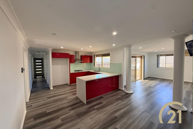 Photo - 18 Mimosa Road, Bossley Park NSW 2176 - Image 1