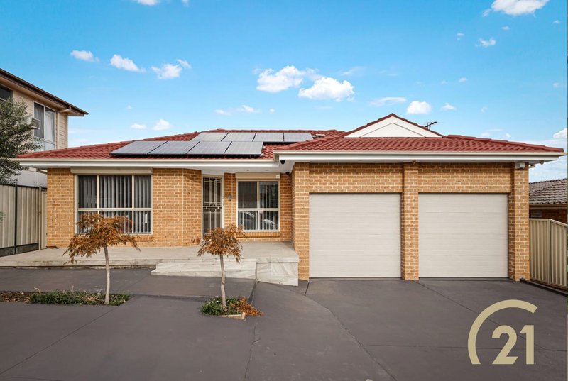 Photo - 18 Mimosa Road, Bossley Park NSW 2176 - Image 2