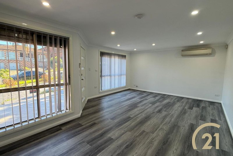 Photo - 18 Mimosa Road, Bossley Park NSW 2176 - Image 4