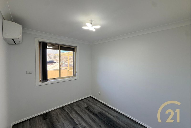 Photo - 18 Mimosa Road, Bossley Park NSW 2176 - Image 8