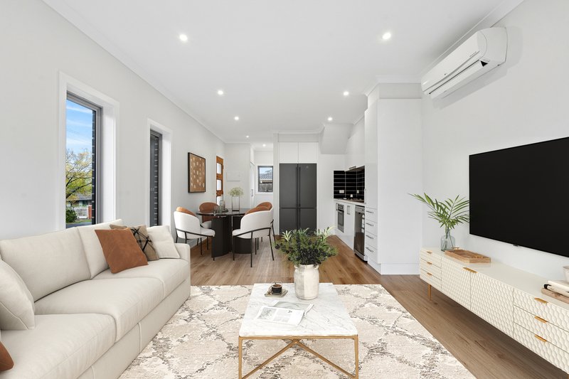 Photo - 1/8 Miranda Road, Reservoir VIC 3073 - Image 3