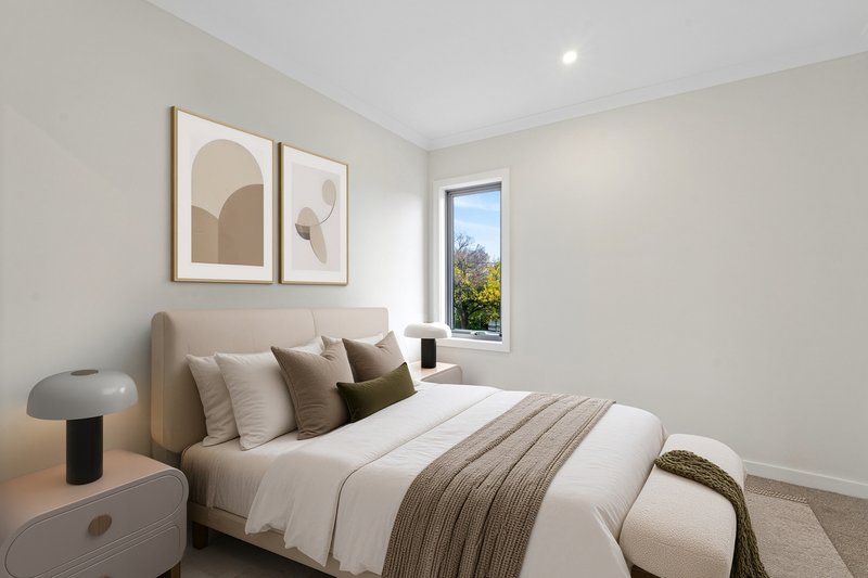 Photo - 1/8 Miranda Road, Reservoir VIC 3073 - Image 7