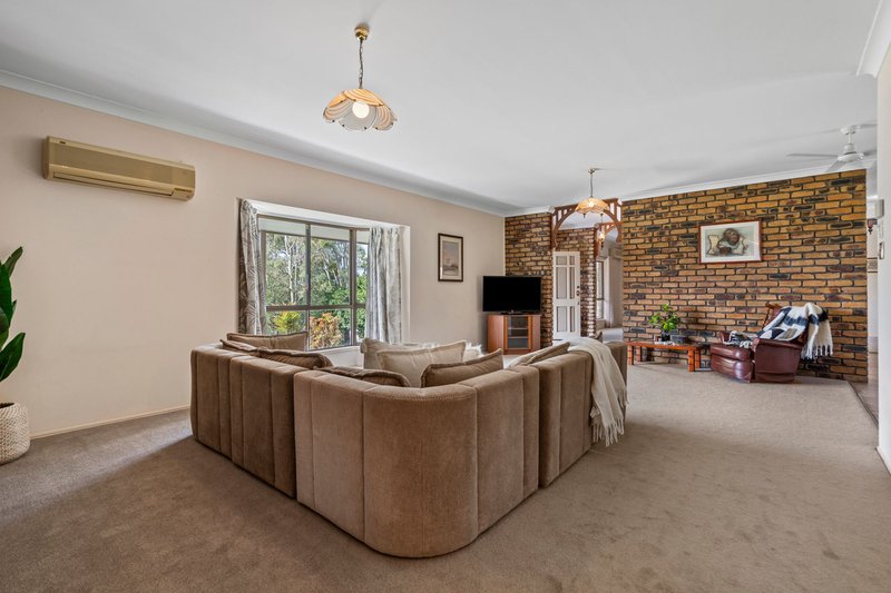 Photo - 18 Mobbs Place, Ormeau QLD 4208 - Image 7