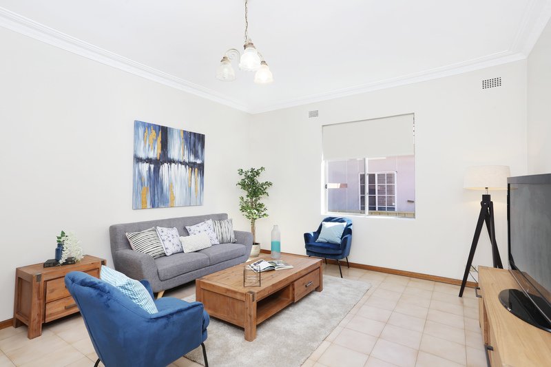 Photo - 18 Mona Street, Auburn NSW 2144 - Image 2