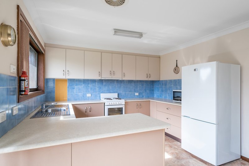 Photo - 18 Moonah Street, Dubbo NSW 2830 - Image 2