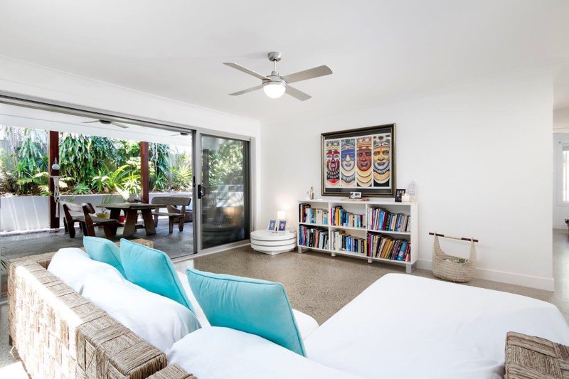 Photo - 18 Moonbeam Crescent, Castaways Beach QLD 4567 - Image 6