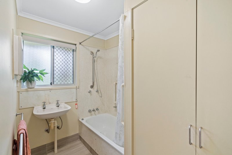 Photo - 18 Moonstone Place, Acacia Ridge QLD 4110 - Image 13