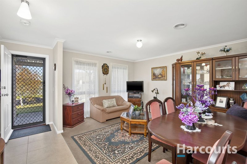 Photo - 18 Moorabool Drive, Ballan VIC 3342 - Image 2