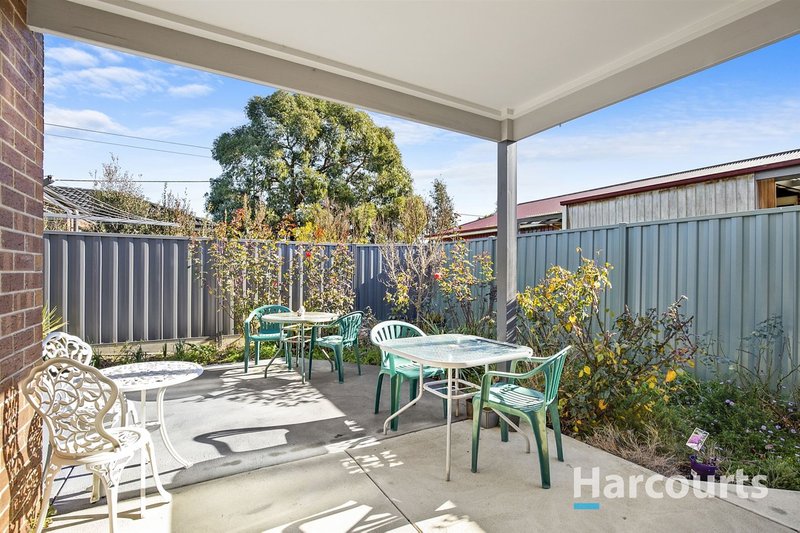 Photo - 18 Moorabool Drive, Ballan VIC 3342 - Image 10