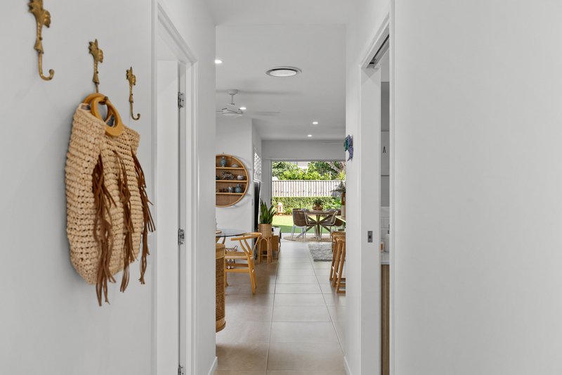 Photo - 1/8 Moore Street, Victoria Point QLD 4165 - Image 11