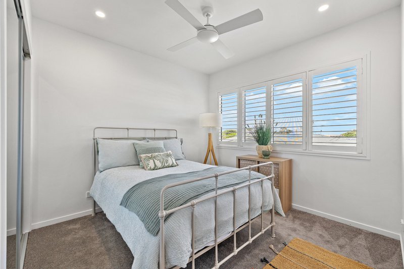 Photo - 1/8 Moore Street, Victoria Point QLD 4165 - Image 17