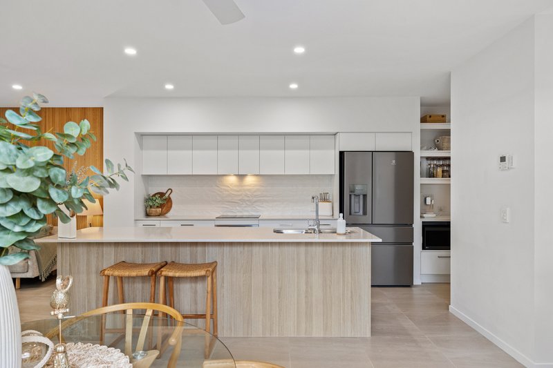 Photo - 1/8 Moore Street, Victoria Point QLD 4165 - Image 3