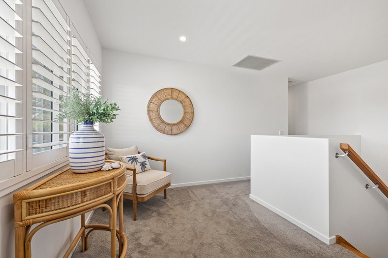 Photo - 1/8 Moore Street, Victoria Point QLD 4165 - Image 9