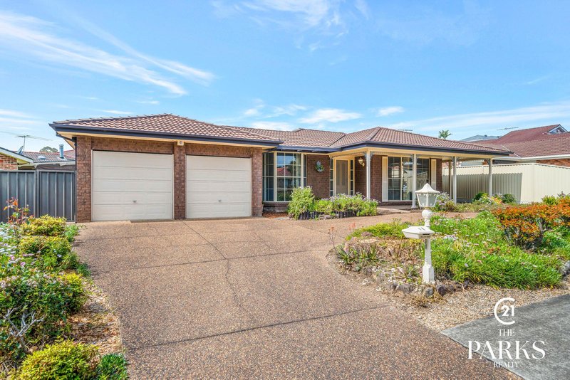 Photo - 18 Moorhouse Crescent, Edensor Park NSW 2176 - Image 2