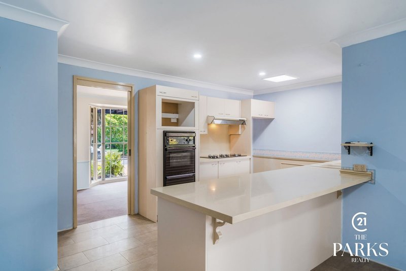 Photo - 18 Moorhouse Crescent, Edensor Park NSW 2176 - Image 11
