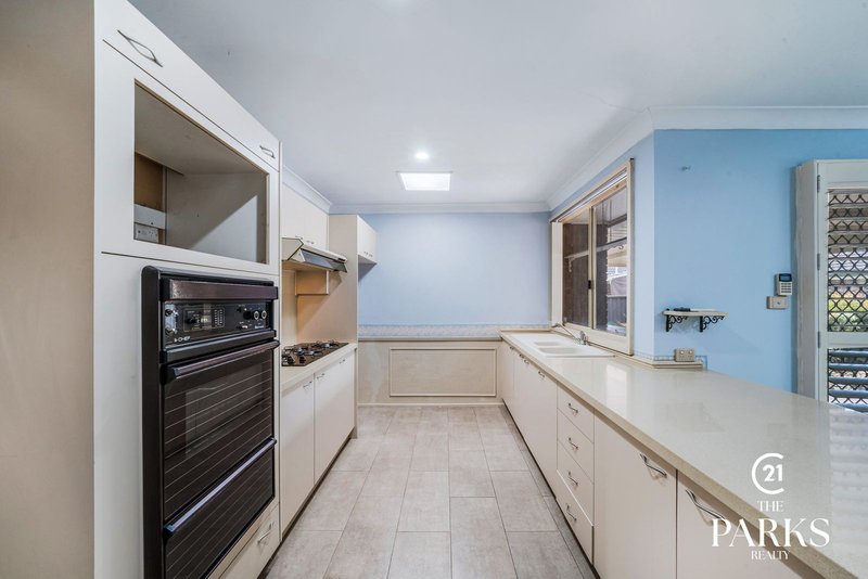 Photo - 18 Moorhouse Crescent, Edensor Park NSW 2176 - Image 12
