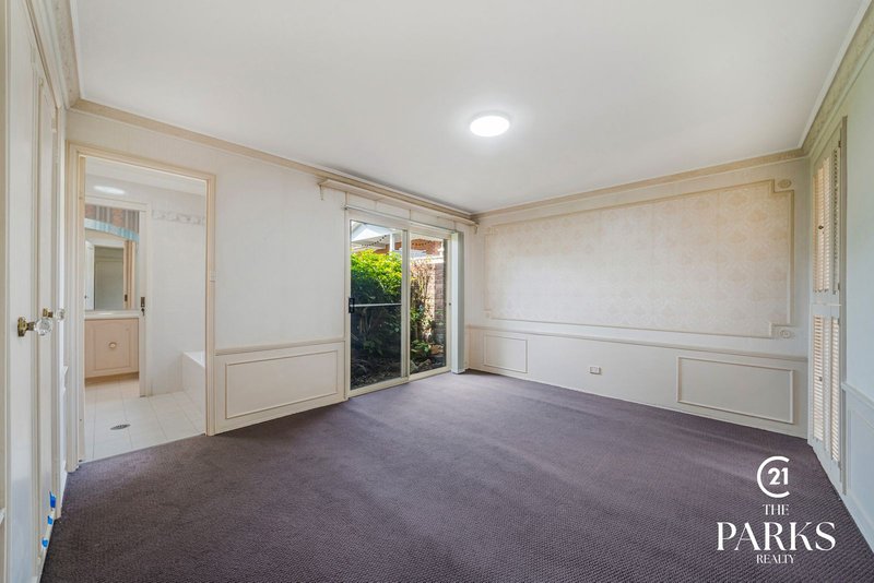 Photo - 18 Moorhouse Crescent, Edensor Park NSW 2176 - Image 13