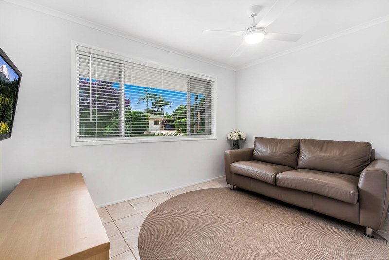 Photo - 18 Morden Street, Birkdale QLD 4159 - Image 5