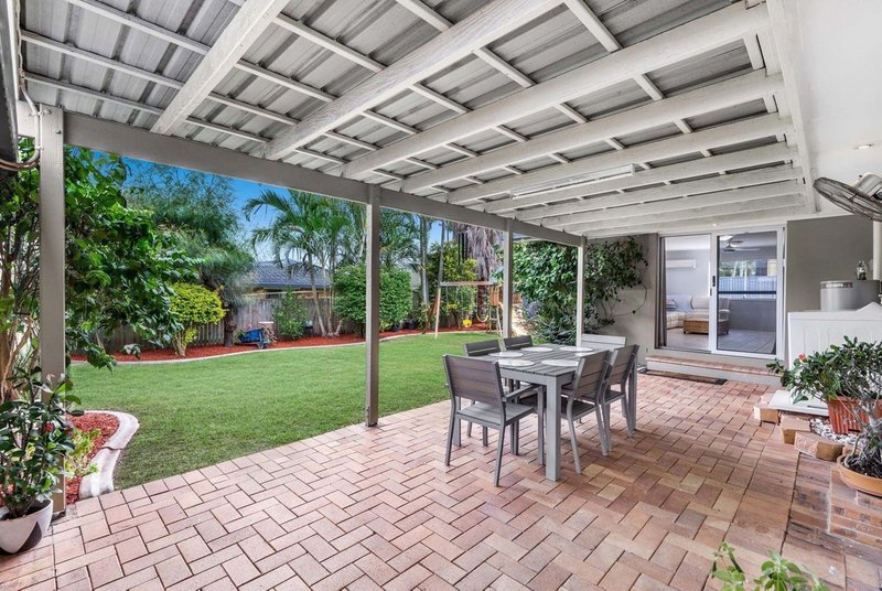 Photo - 18 Morden Street, Birkdale QLD 4159 - Image 11