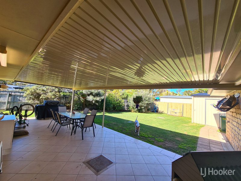 Photo - 18 Mossman Way, Sandstone Point QLD 4511 - Image 5