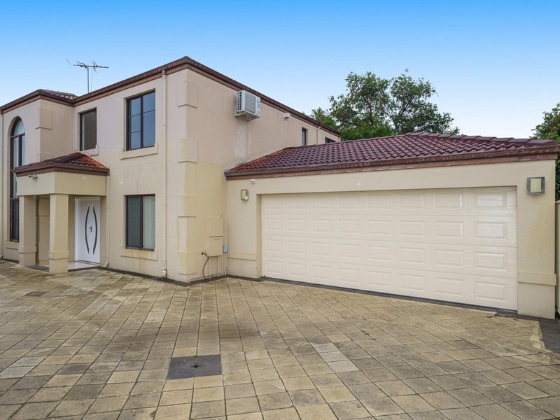 18 Mottram Place, Morley WA 6062