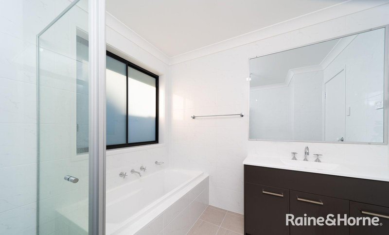 Photo - 18 Mountain Ash Drive, Cooranbong NSW 2265 - Image 7