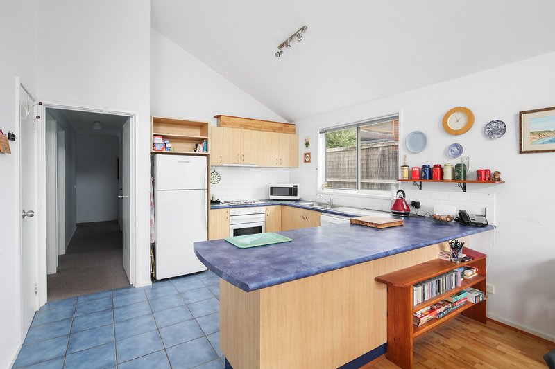 Photo - 18 Mountainview Avenue, Ventnor VIC 3922 - Image 11