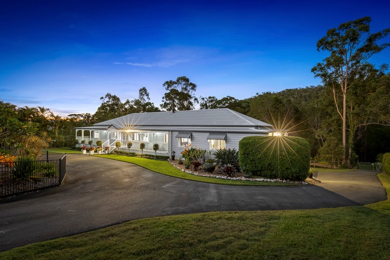 Photo - 18 Mulwala Street, Maudsland QLD 4210 - Image 2