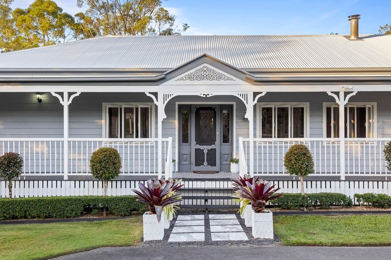 Photo - 18 Mulwala Street, Maudsland QLD 4210 - Image 5