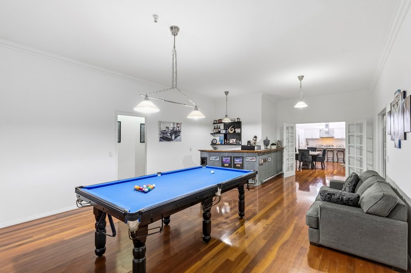 Photo - 18 Mulwala Street, Maudsland QLD 4210 - Image 12