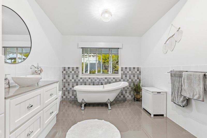 Photo - 18 Mulwala Street, Maudsland QLD 4210 - Image 19