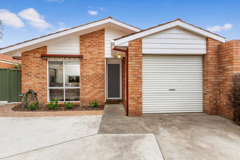 Photo - 18 Mundang Crescent, Ngunnawal ACT 2913 - Image 2