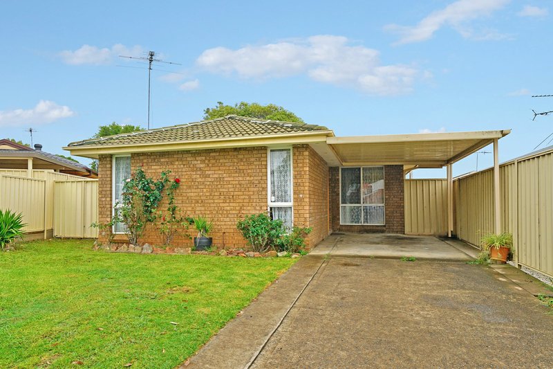 18 Mundarda Place, St Helens Park NSW 2560