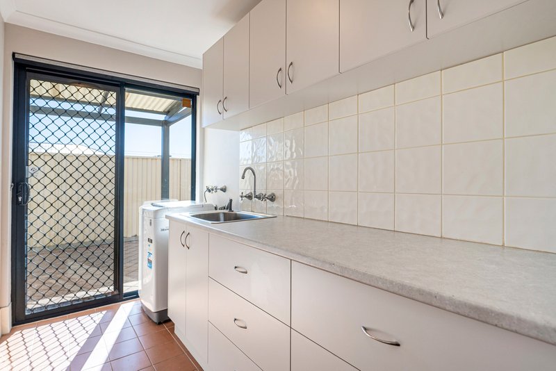 Photo - 18 Mundaring Crescent, Dawesville WA 6211 - Image 26