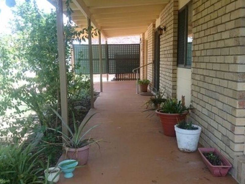 Photo - 18 Murrawong Street, Bellara QLD 4507 - Image 4